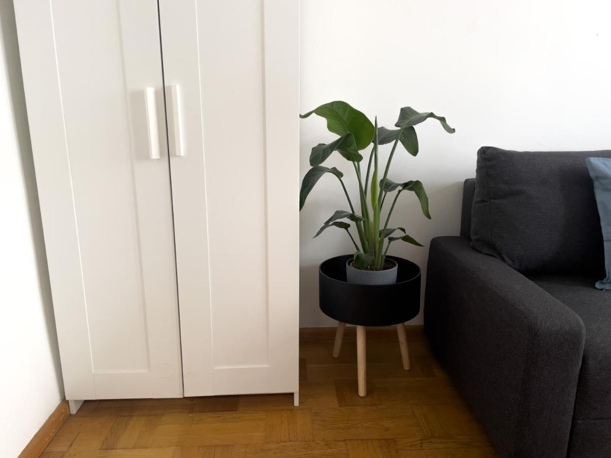 Sunny One Bedroom Near Central Station Appartamento